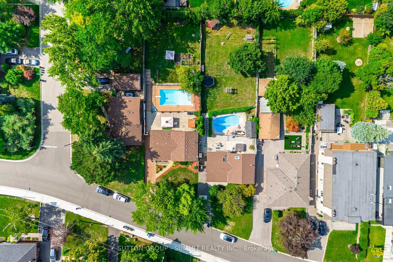 46, Theodore, Streetsville, Mississauga