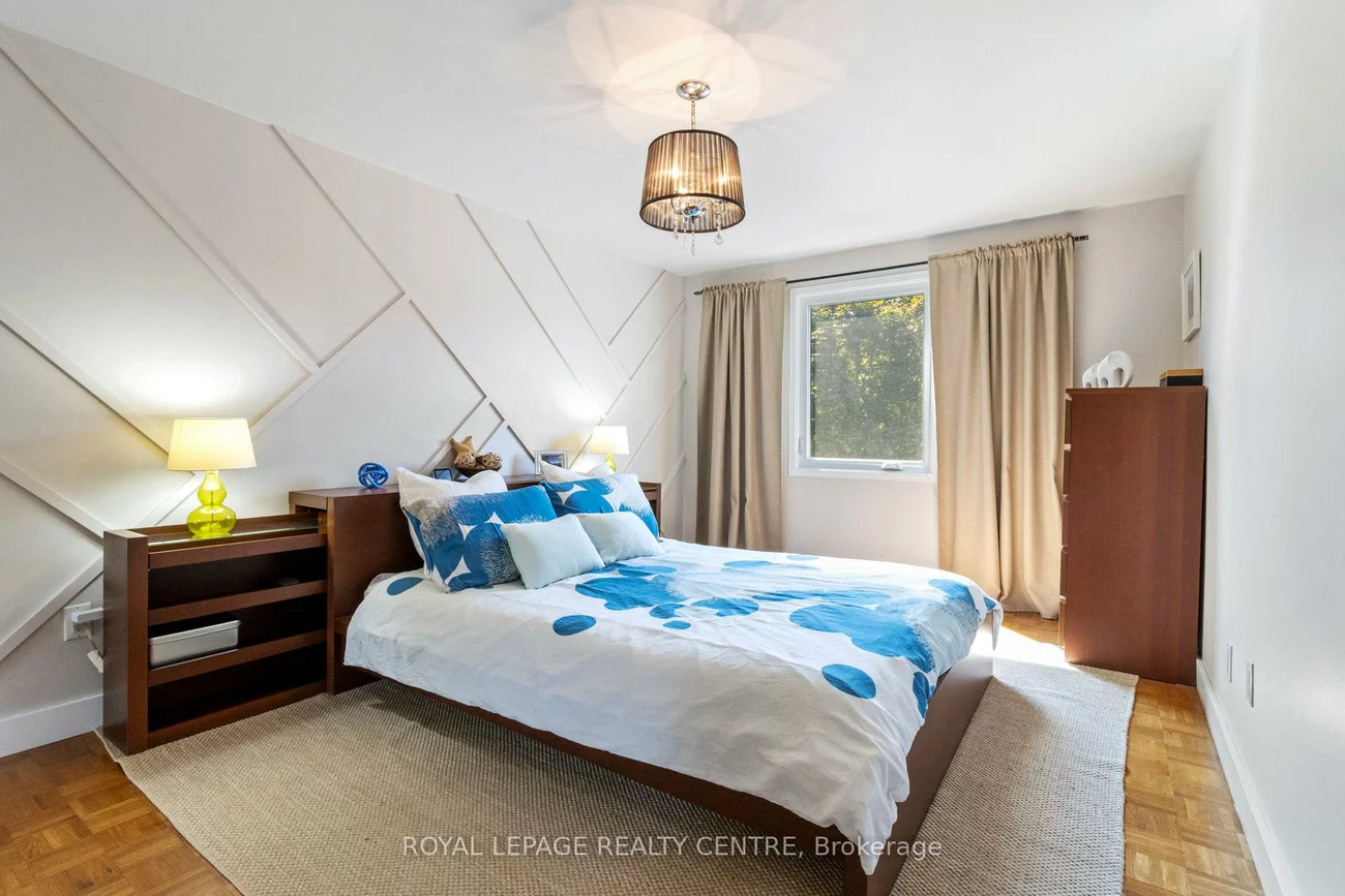 3383, Tallmast, Erin Mills, Mississauga
