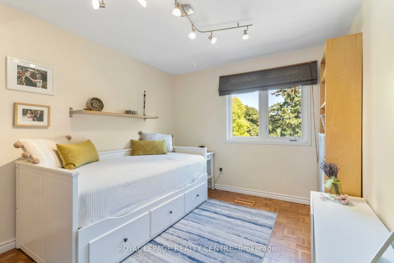 3383, Tallmast, Erin Mills, Mississauga