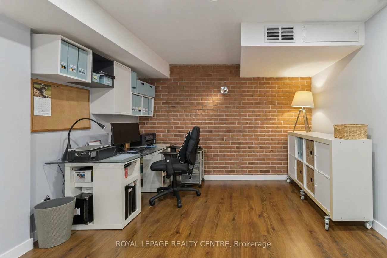 3383, Tallmast, Erin Mills, Mississauga