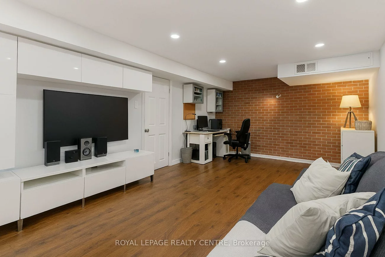 3383, Tallmast, Erin Mills, Mississauga