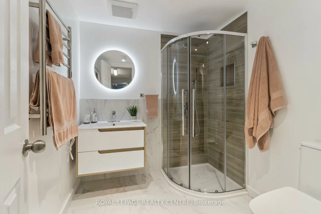 3383, Tallmast, Erin Mills, Mississauga