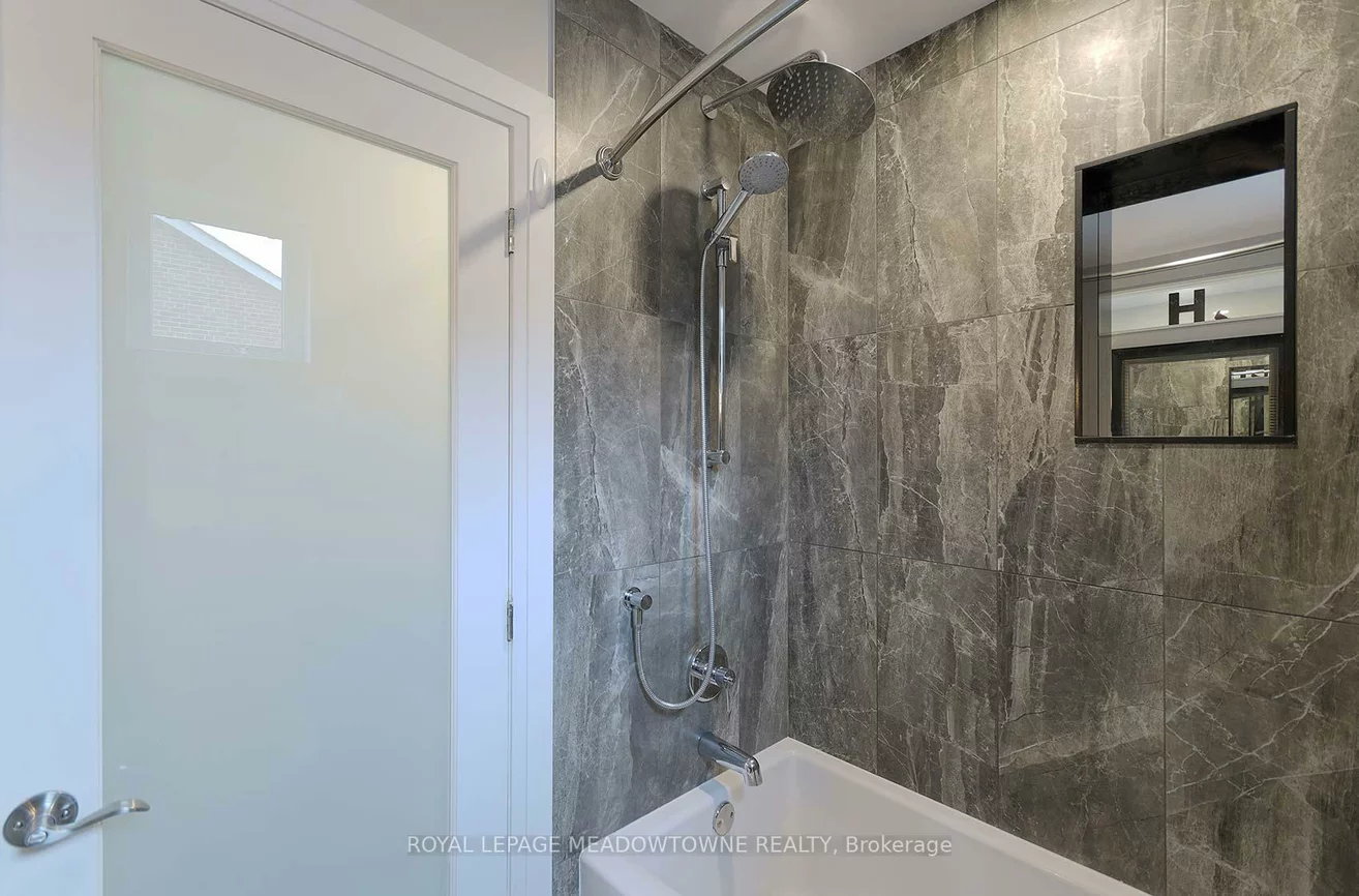 2818, Folkway, Erin Mills, Mississauga