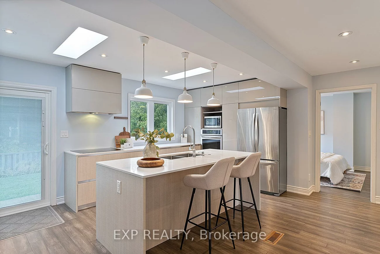 4056, Longo, Malton, Mississauga