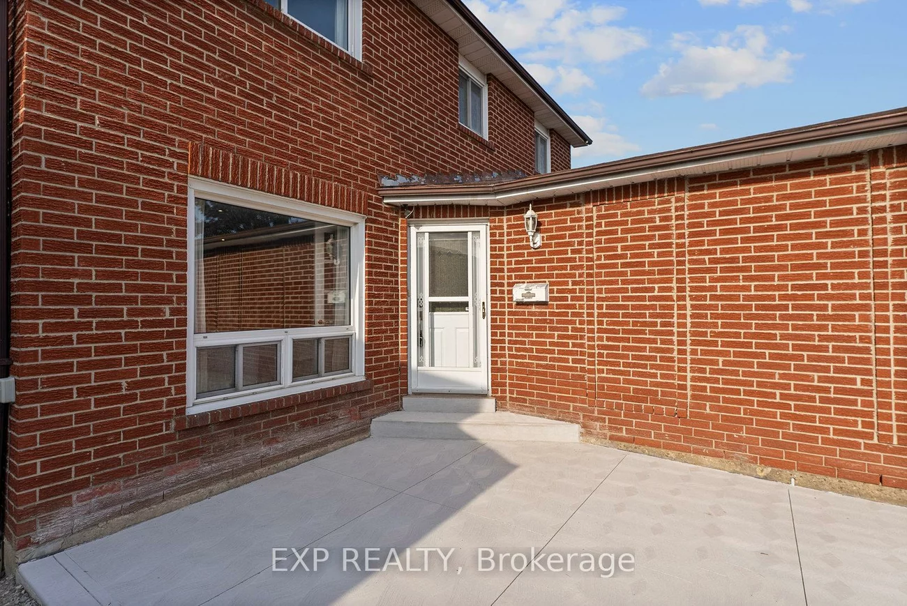4056, Longo, Malton, Mississauga