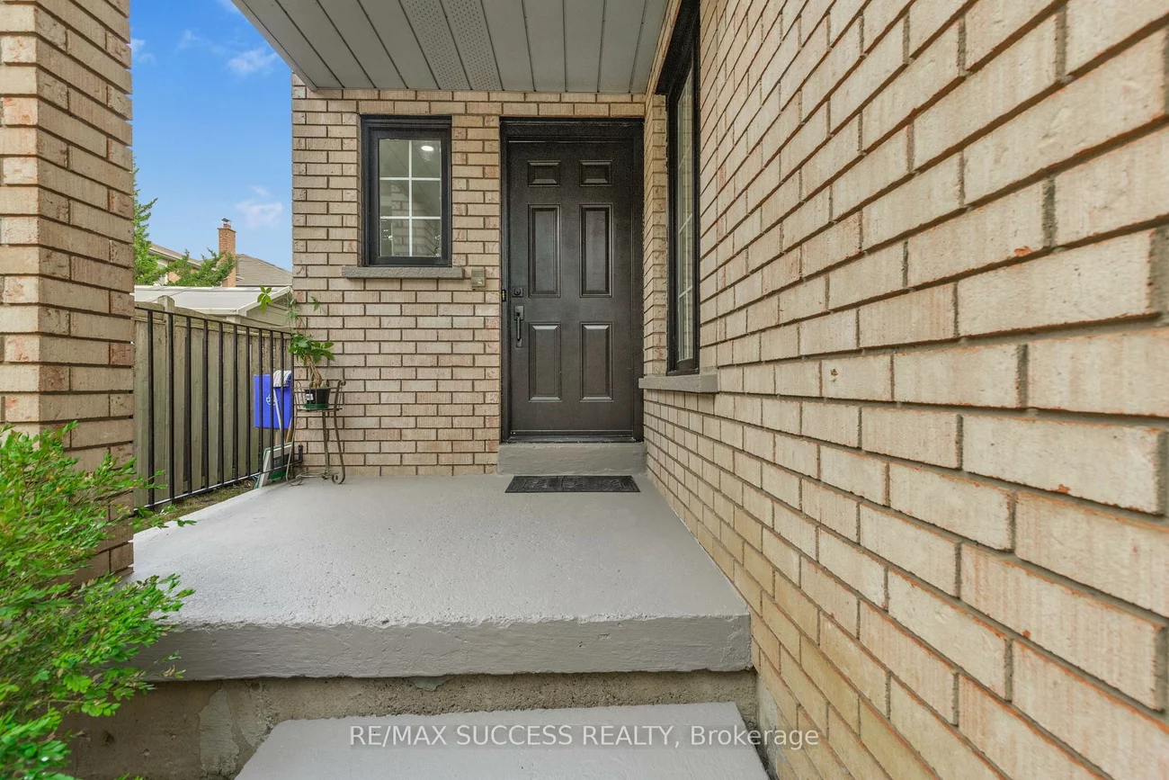 4631, Penhallow, East Credit, Mississauga