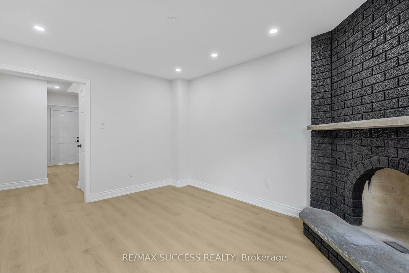 4631, Penhallow, East Credit, Mississauga