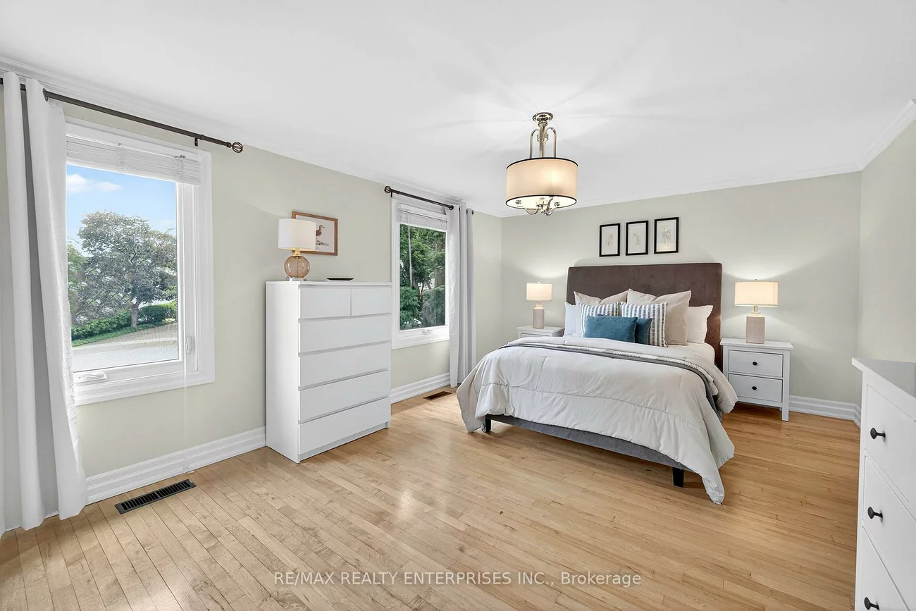 2439, Arioso, Sheridan, Mississauga