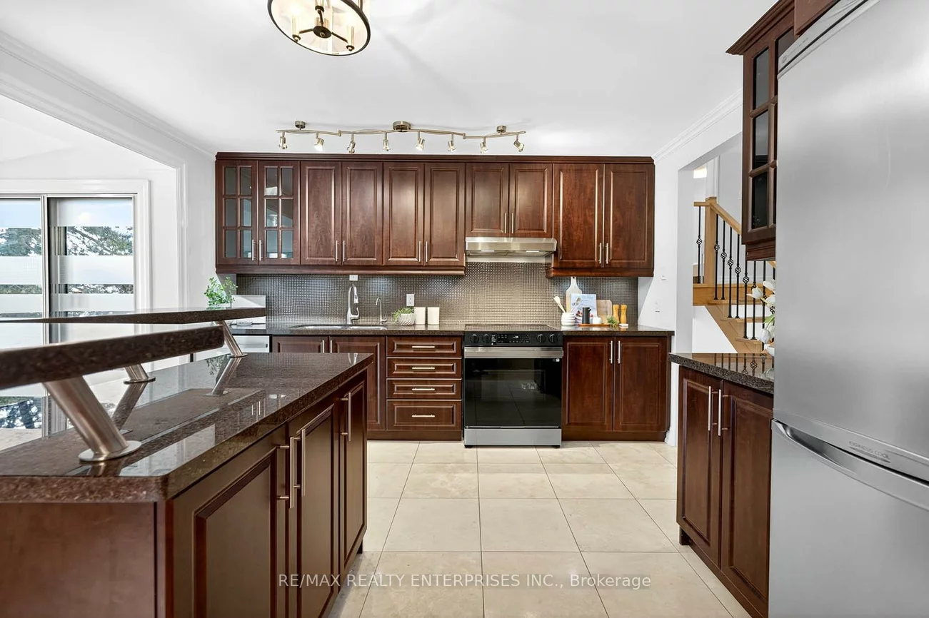 2439, Arioso, Sheridan, Mississauga