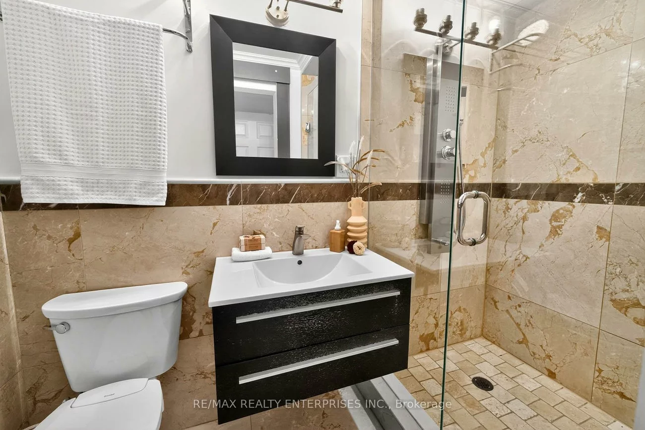 2439, Arioso, Sheridan, Mississauga
