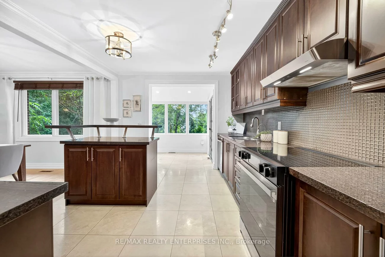 2439, Arioso, Sheridan, Mississauga