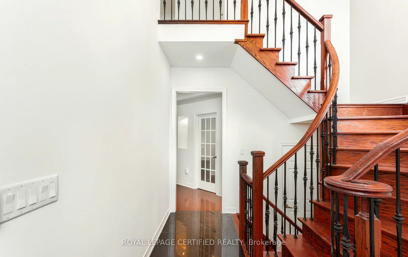 3327, Erin Centre, Churchill Meadows, Mississauga