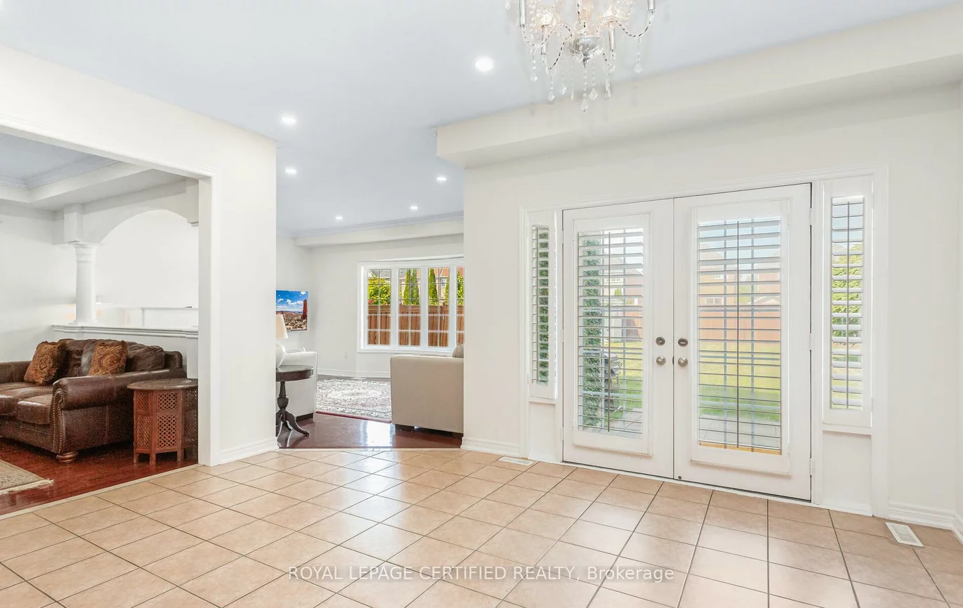 3327, Erin Centre, Churchill Meadows, Mississauga