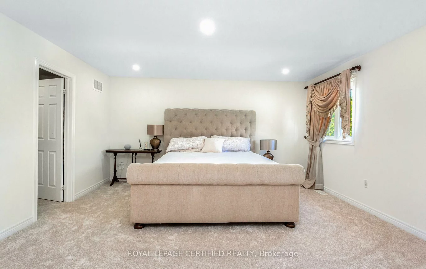 3327, Erin Centre, Churchill Meadows, Mississauga
