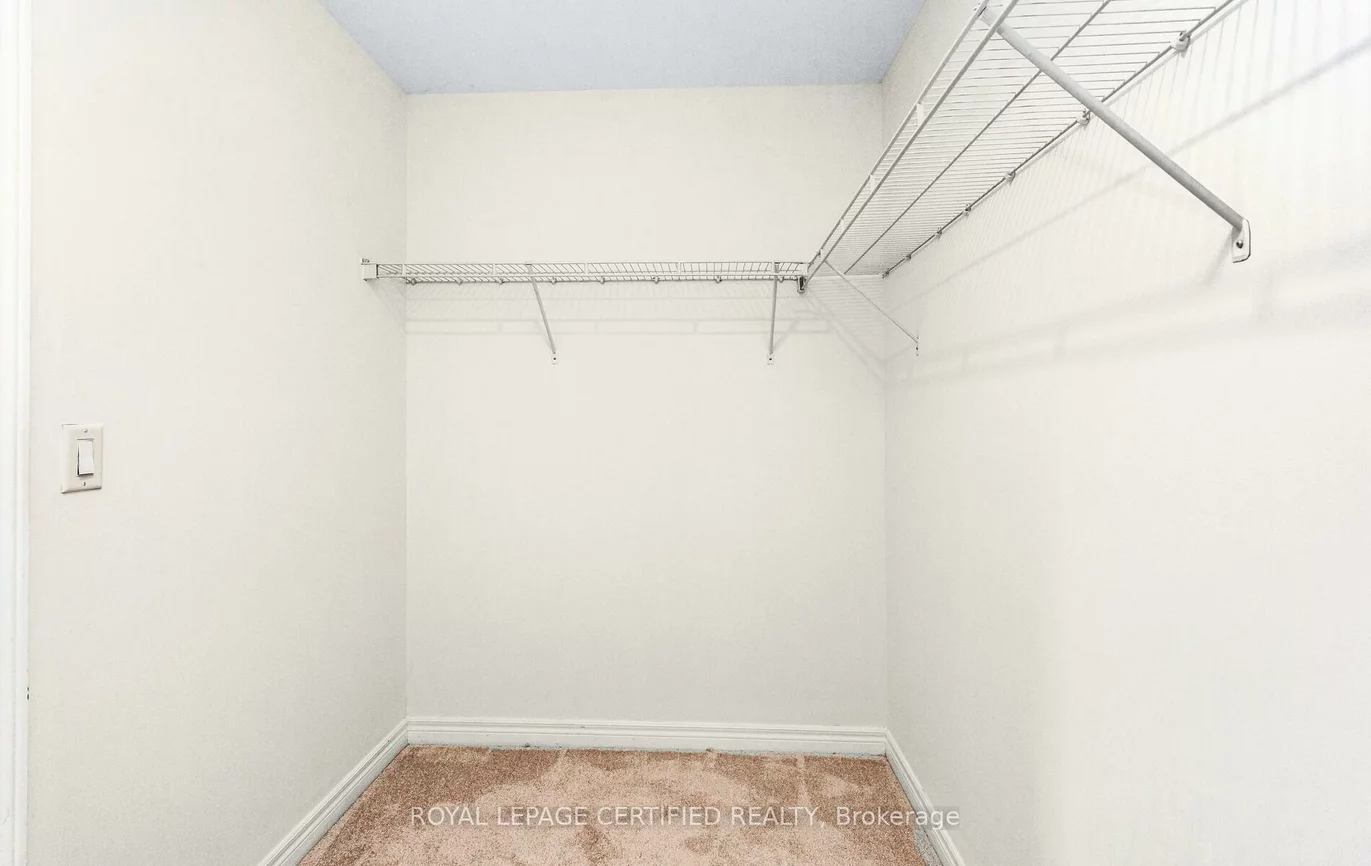 3327, Erin Centre, Churchill Meadows, Mississauga