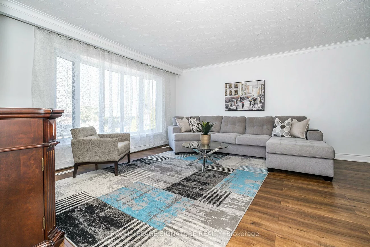 3562, Laddie, Malton, Mississauga