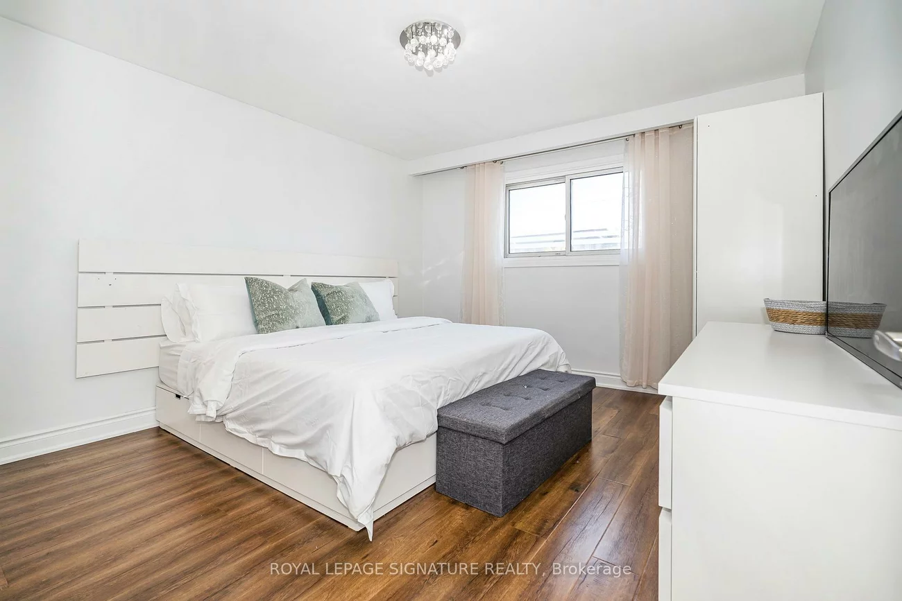 3562, Laddie, Malton, Mississauga