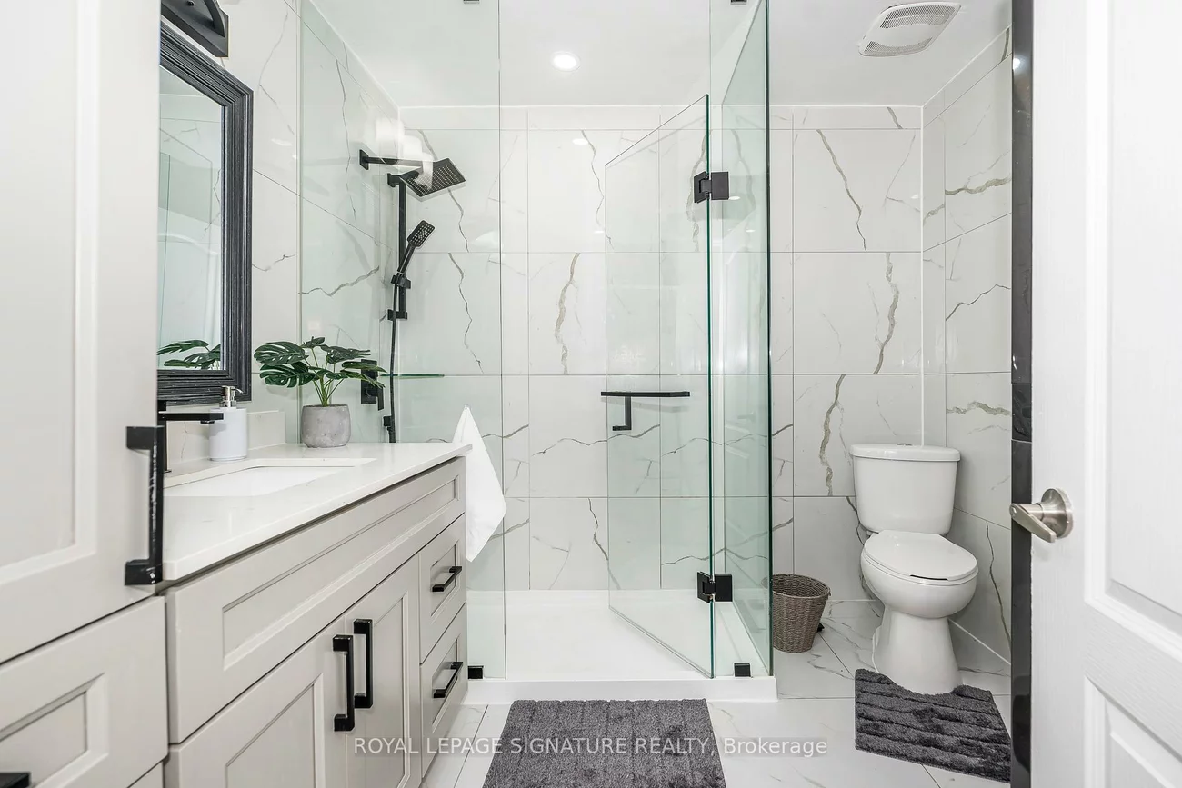3562, Laddie, Malton, Mississauga