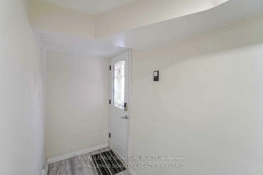 3562, Laddie, Malton, Mississauga