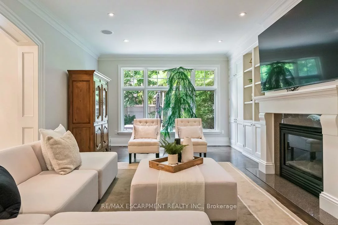 1229, Minaki, Mineola, Mississauga