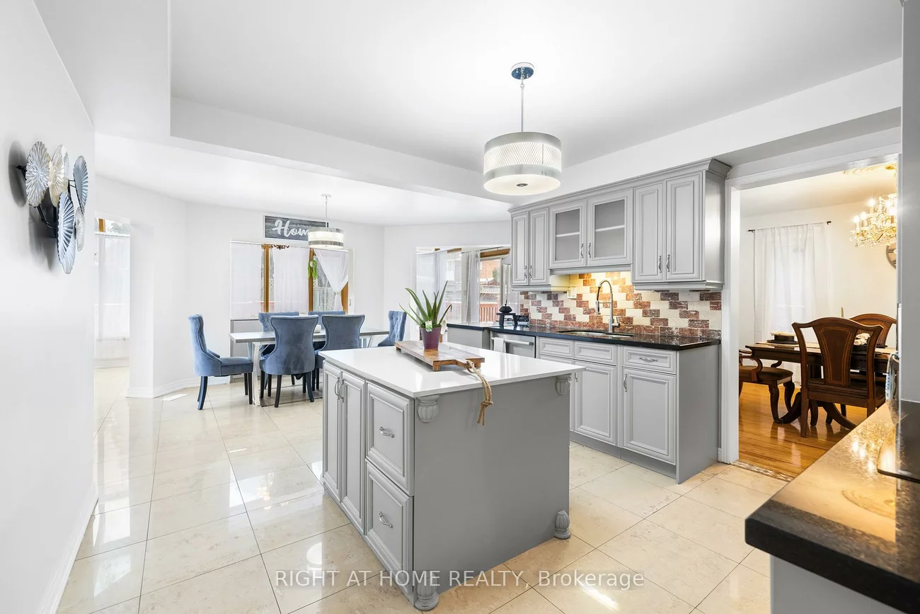 4469, Idlewilde, Central Erin Mills, Mississauga