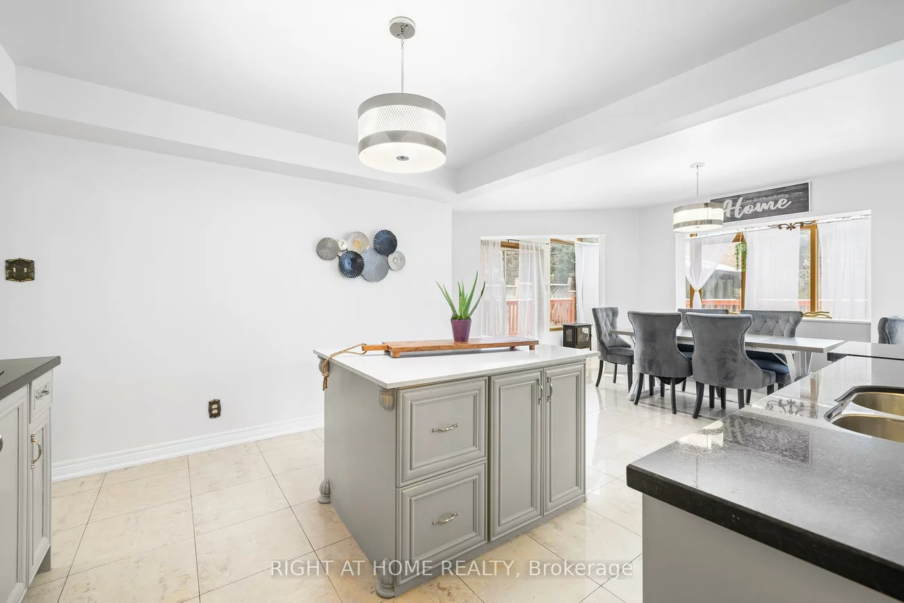 4469, Idlewilde, Central Erin Mills, Mississauga