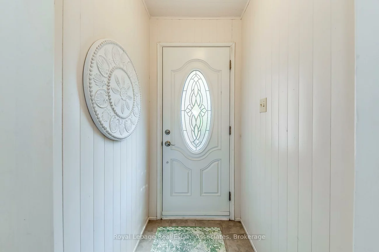 1192, Kos, Lorne Park, Mississauga