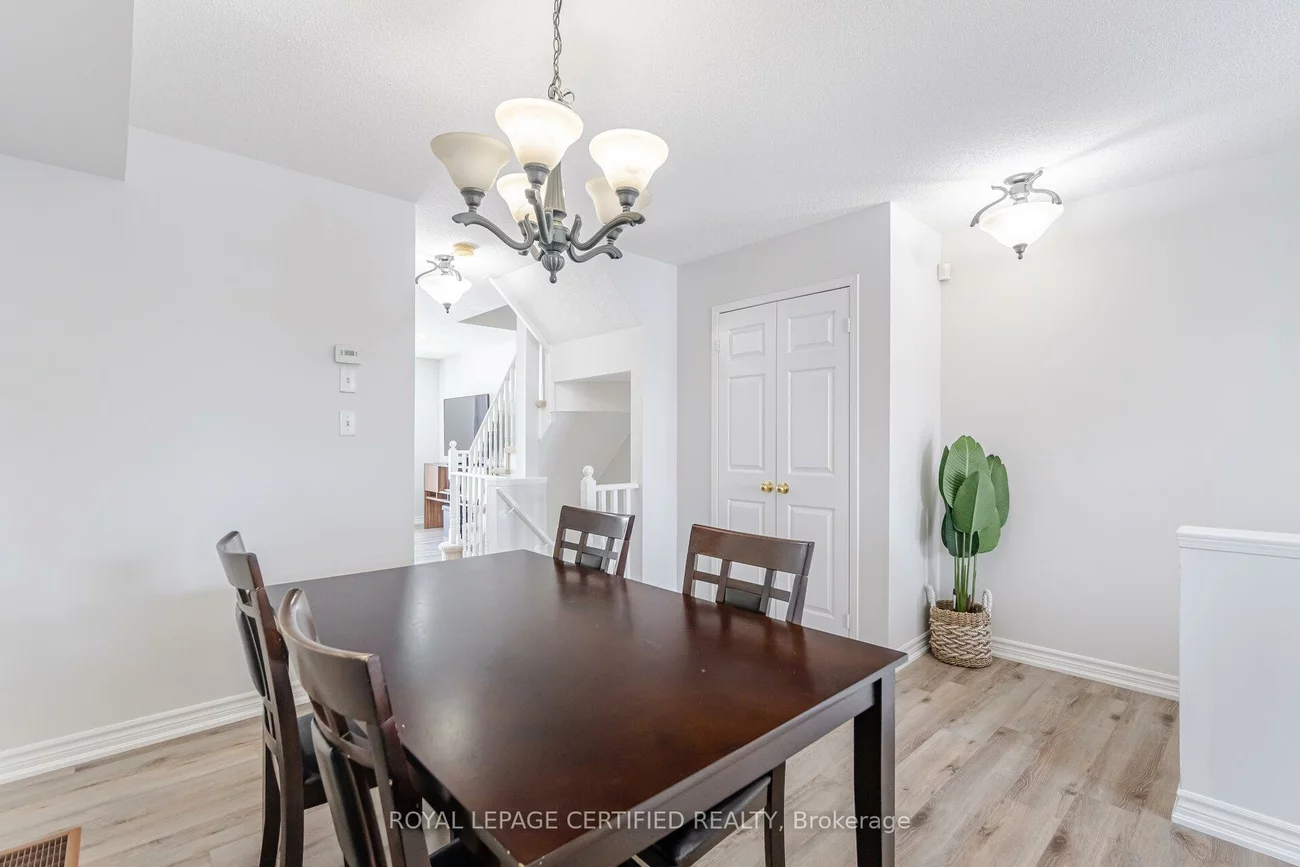 3356, Redpath, Lisgar, Mississauga