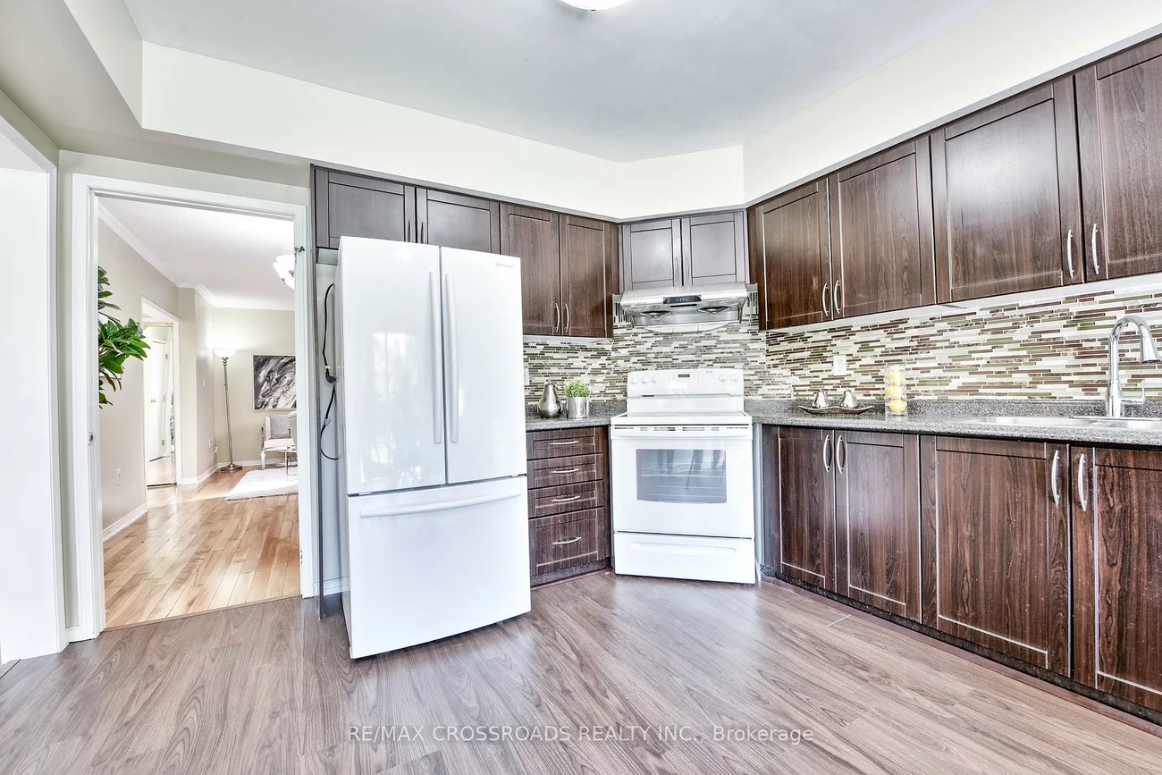 6212, Ford, East Credit, Mississauga