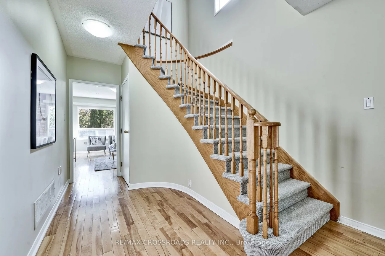 6212, Ford, East Credit, Mississauga