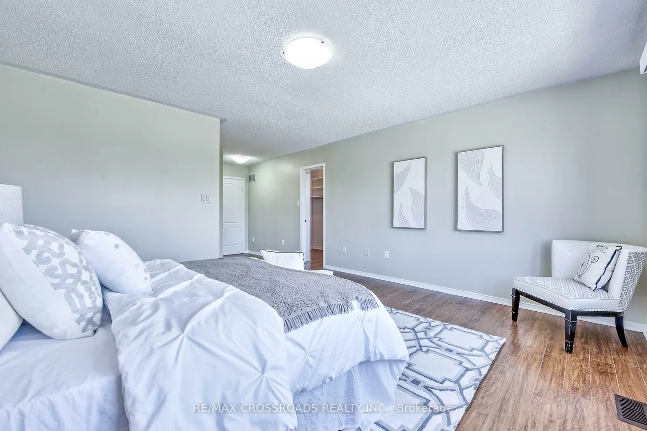 6212, Ford, East Credit, Mississauga