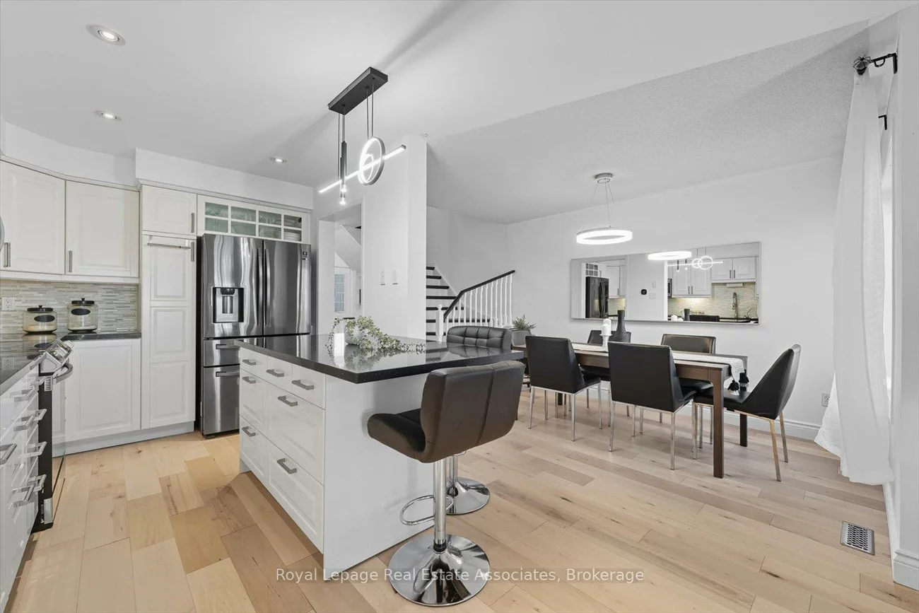 443, Stonetree, Cooksville, Mississauga