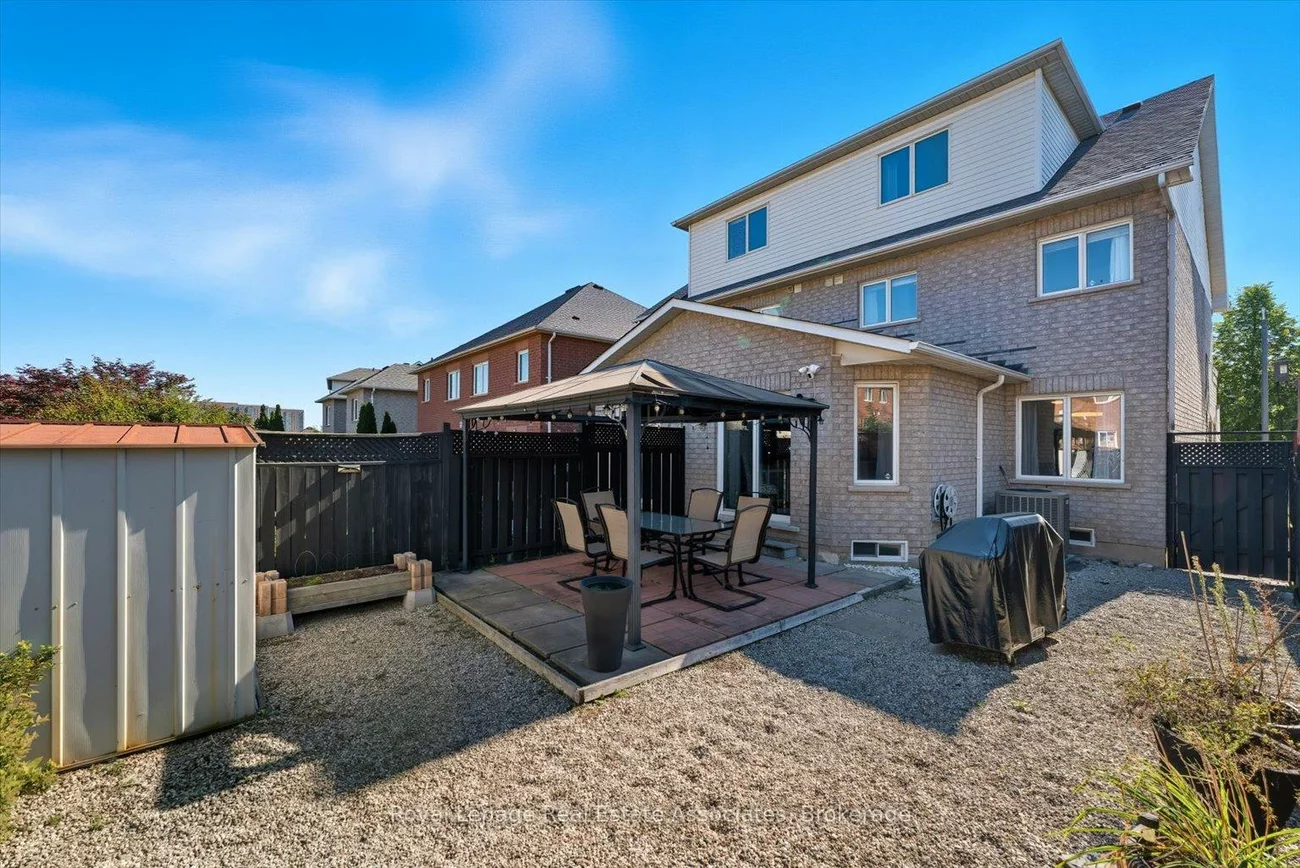 443, Stonetree, Cooksville, Mississauga