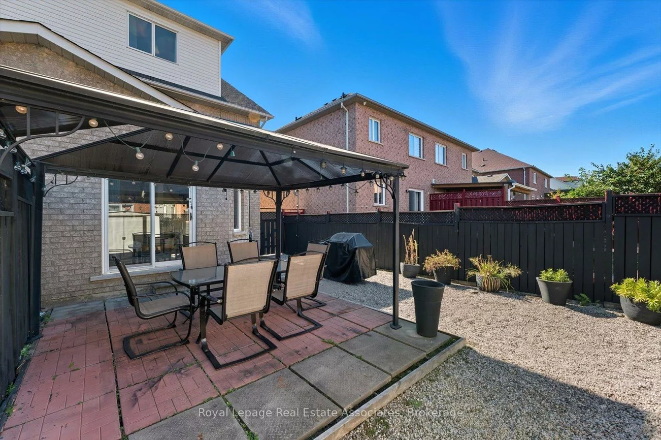 443, Stonetree, Cooksville, Mississauga