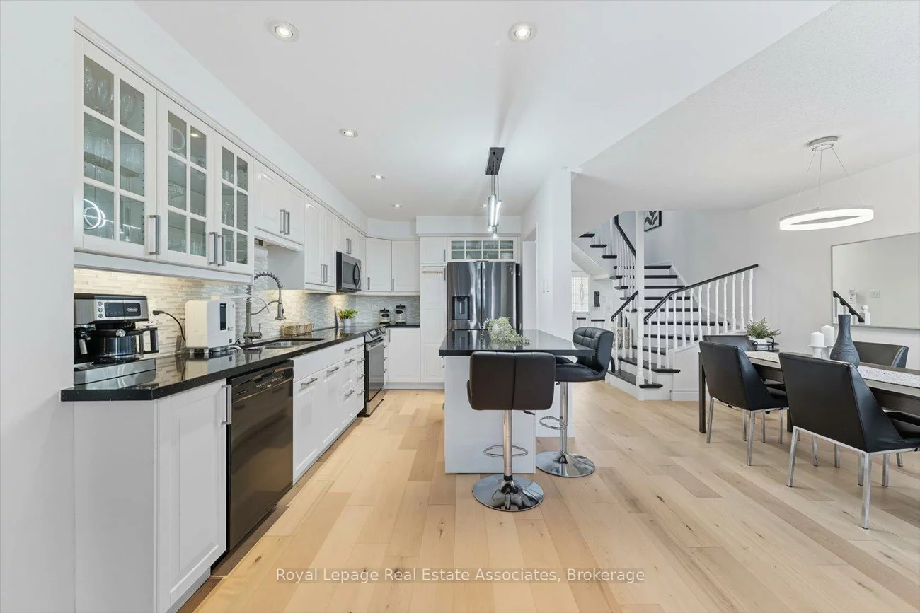 443, Stonetree, Cooksville, Mississauga