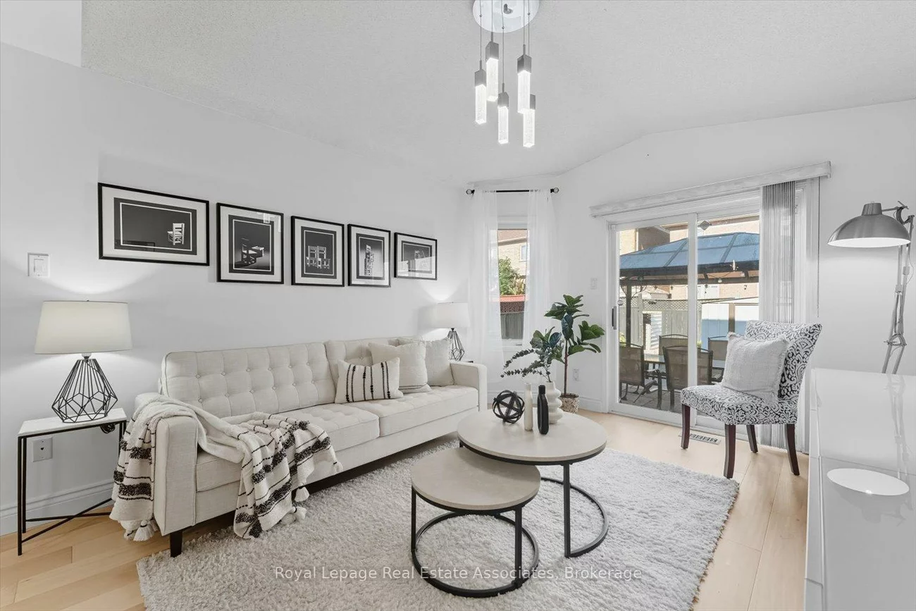443, Stonetree, Cooksville, Mississauga
