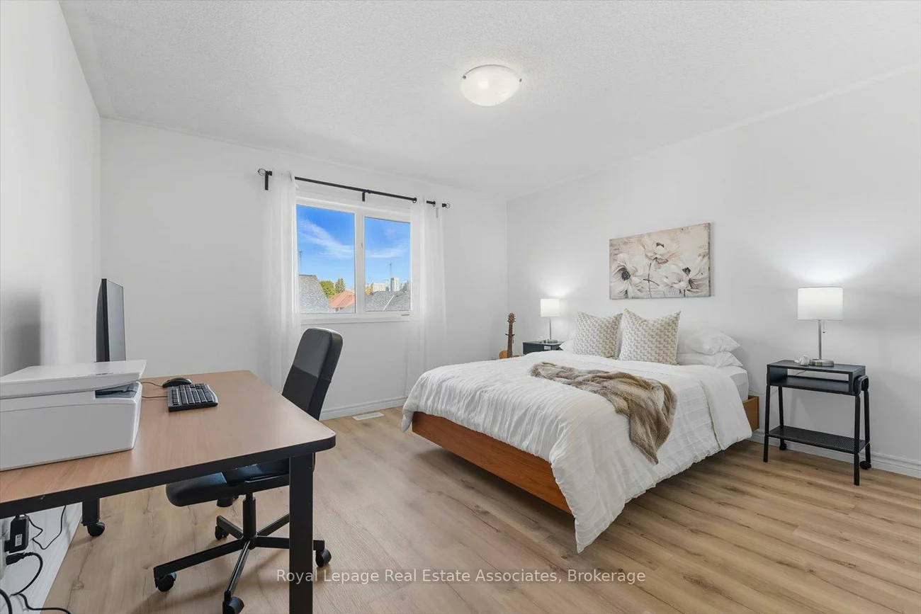 443, Stonetree, Cooksville, Mississauga