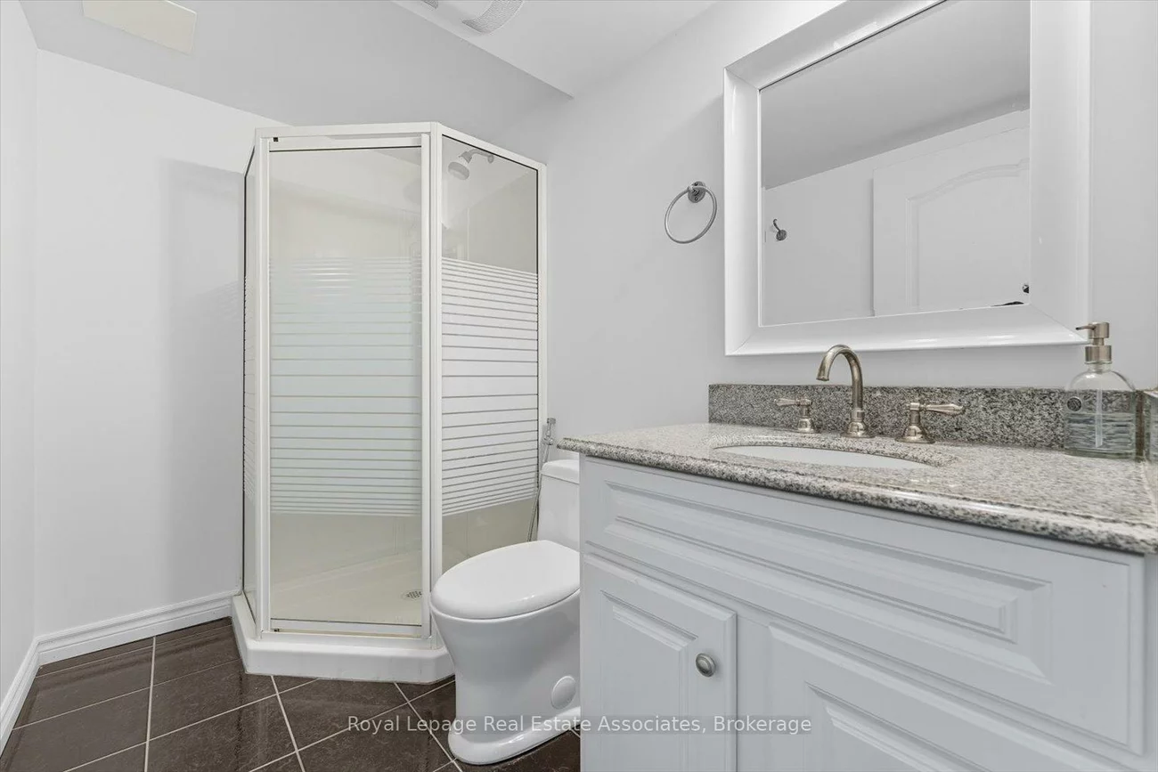 443, Stonetree, Cooksville, Mississauga