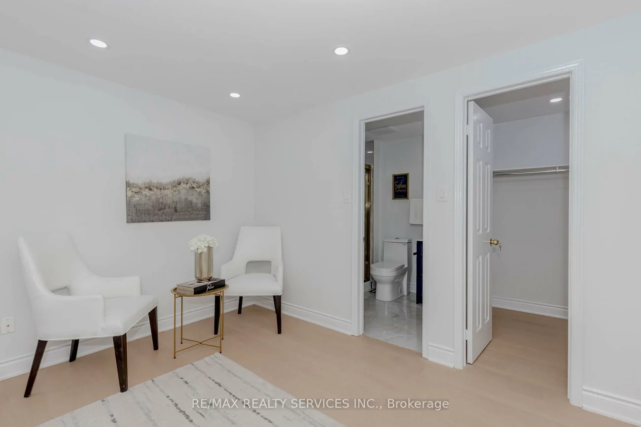 152, Blackfoot, Hurontario, Mississauga