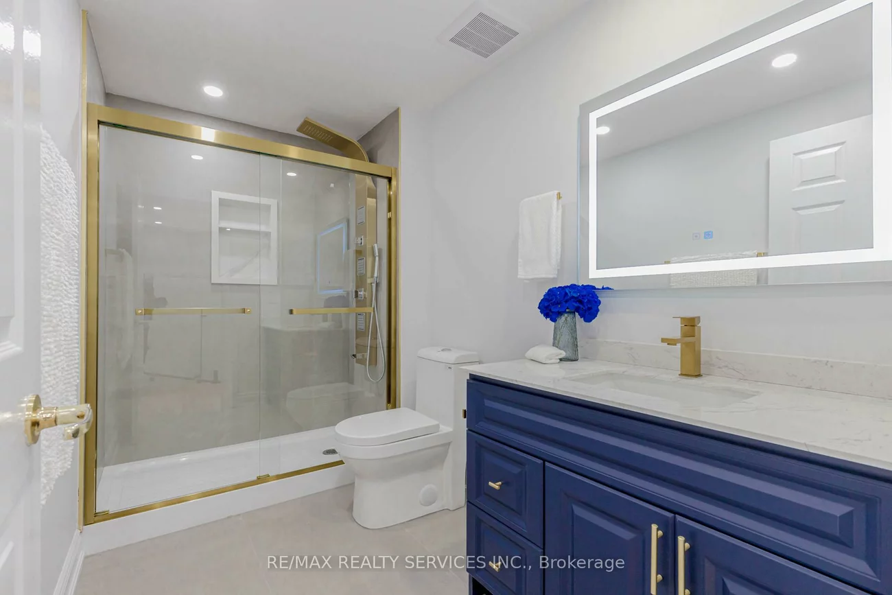 152, Blackfoot, Hurontario, Mississauga
