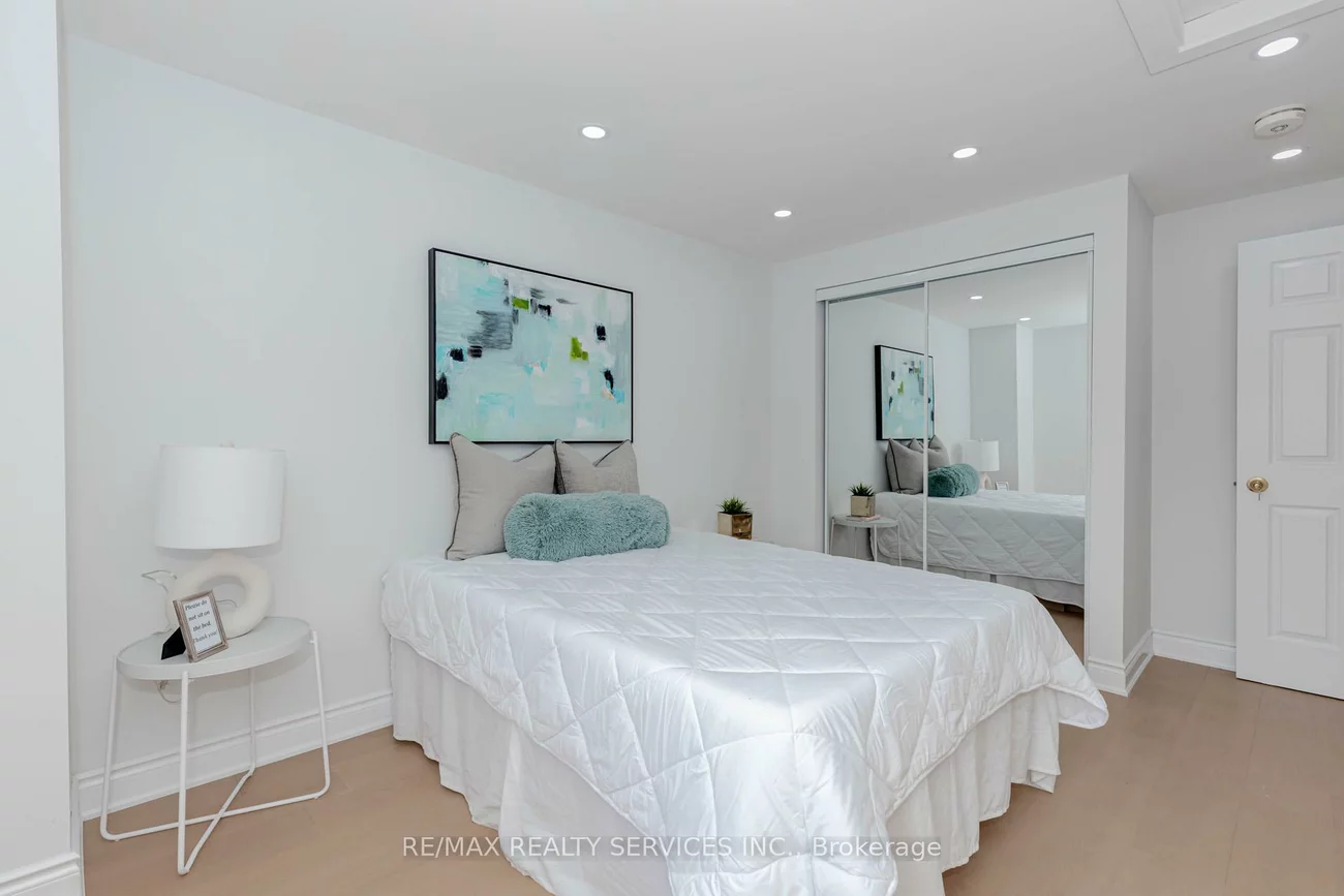 152, Blackfoot, Hurontario, Mississauga