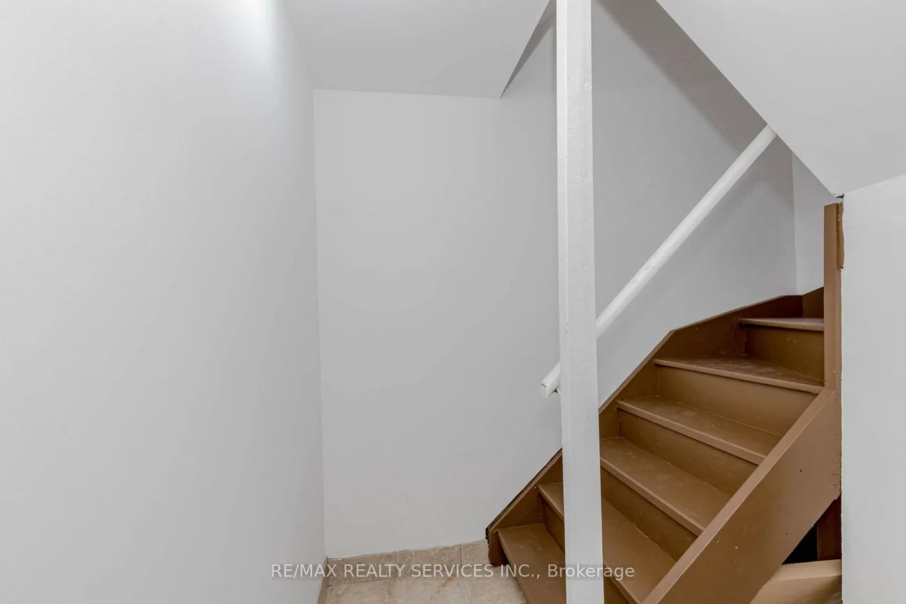 152, Blackfoot, Hurontario, Mississauga