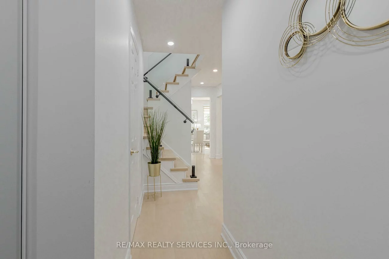 152, Blackfoot, Hurontario, Mississauga