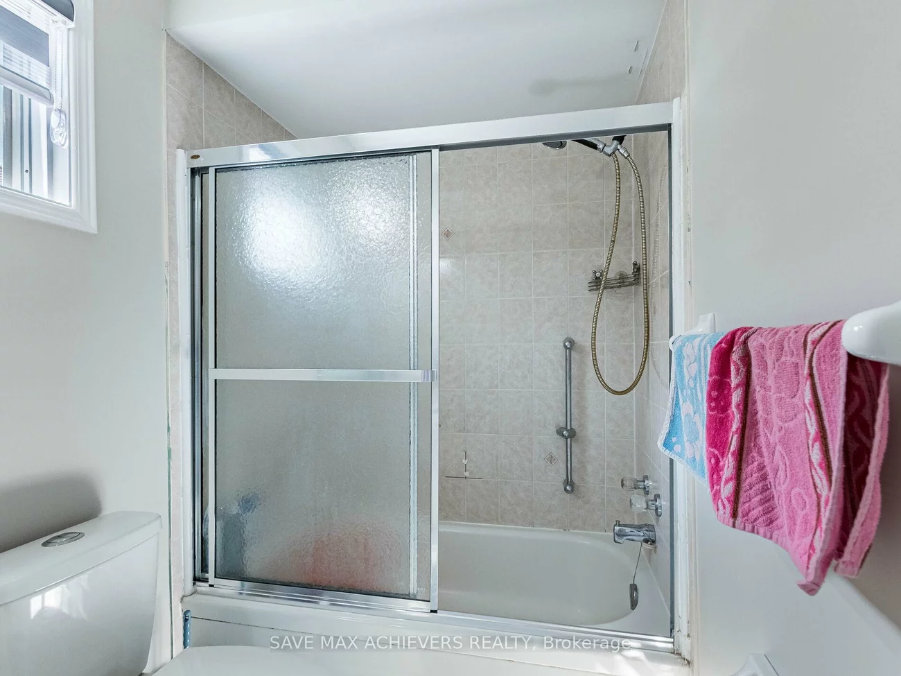 1041, Blizzard, East Credit, Mississauga