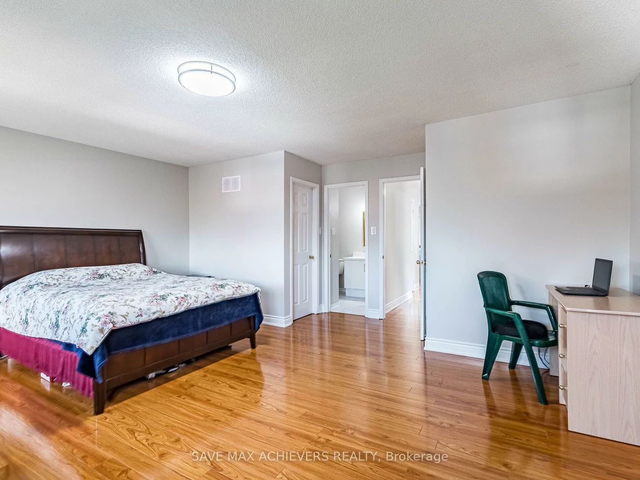 1041, Blizzard, East Credit, Mississauga