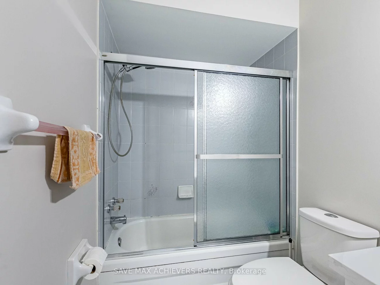 1041, Blizzard, East Credit, Mississauga