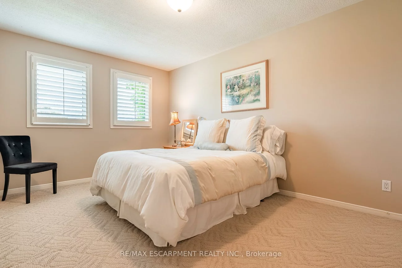 2054, Teeside, Central Erin Mills, Mississauga