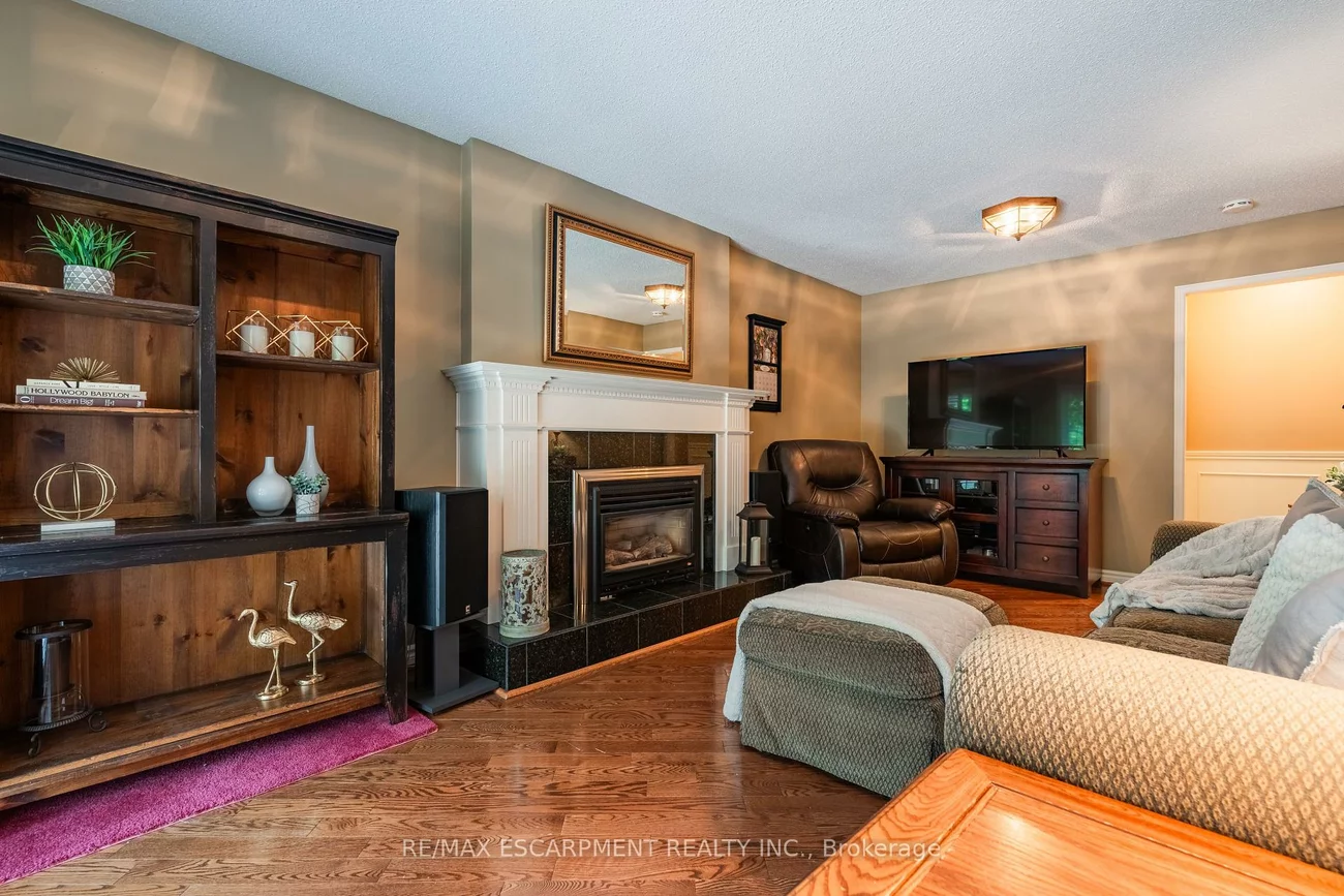 2054, Teeside, Central Erin Mills, Mississauga