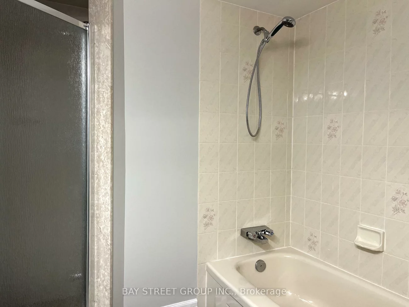 2517, Dinning, Central Erin Mills, Mississauga