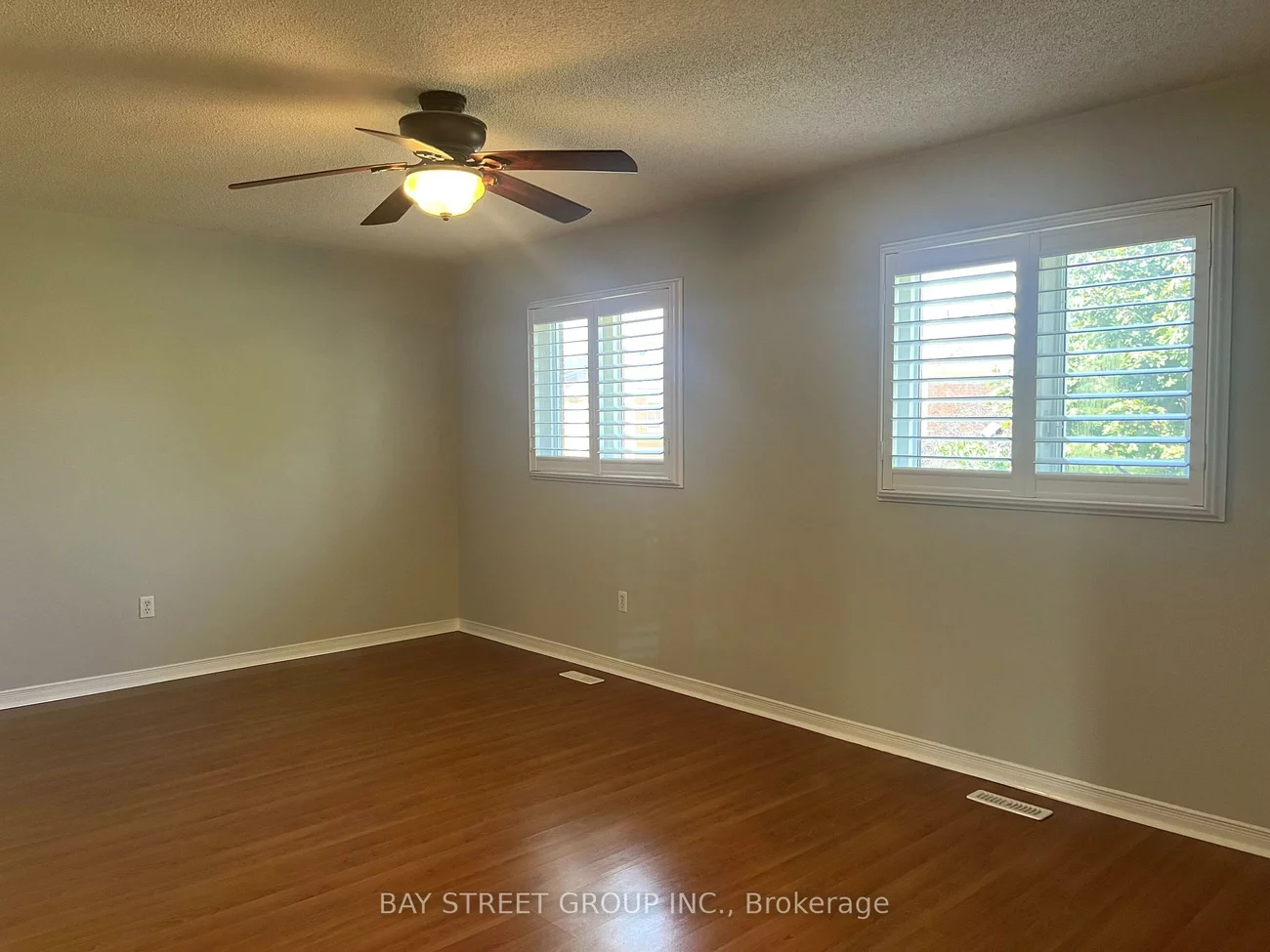 2517, Dinning, Central Erin Mills, Mississauga
